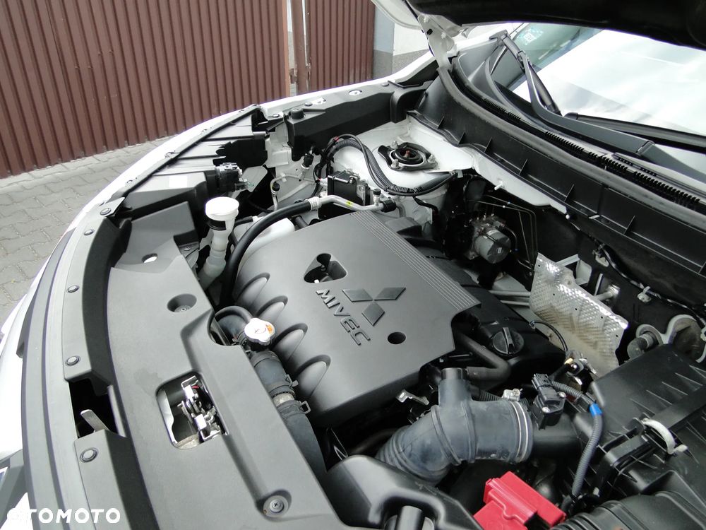 Mitsubishi ASX 2.0 Instyle 4WD CVT - 33