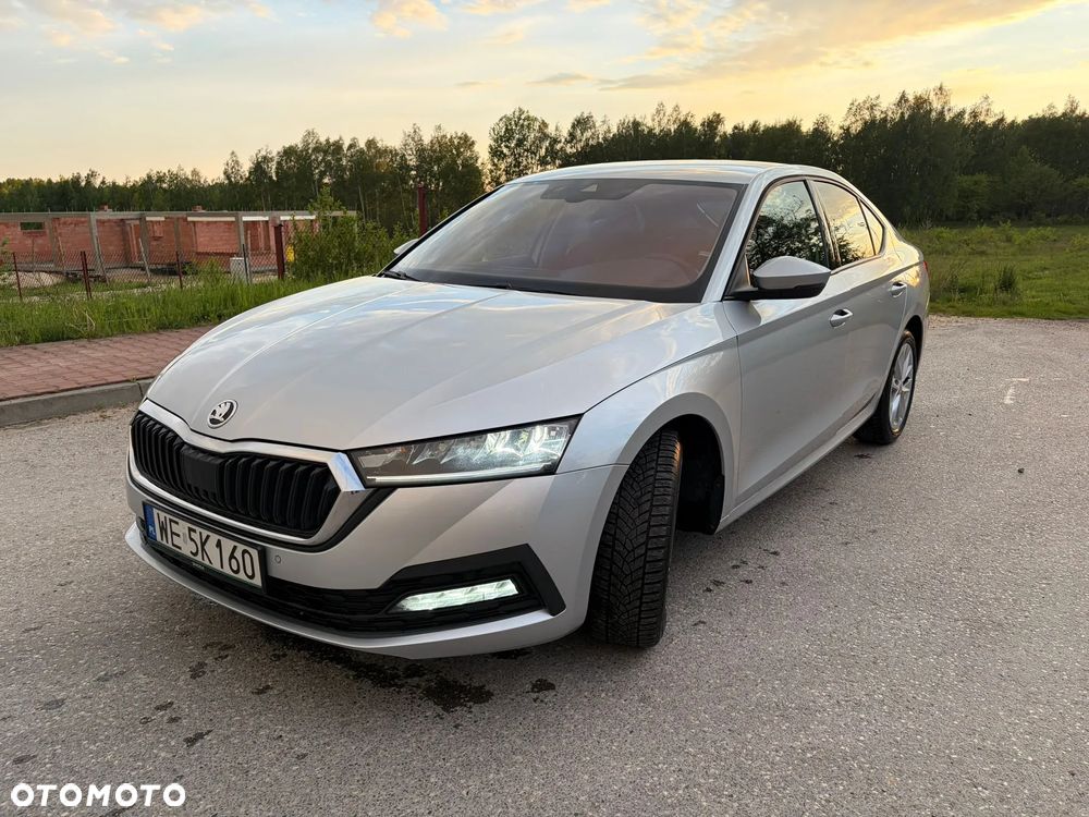 Skoda Octavia 2.0 TDI Ambition DSG - 1