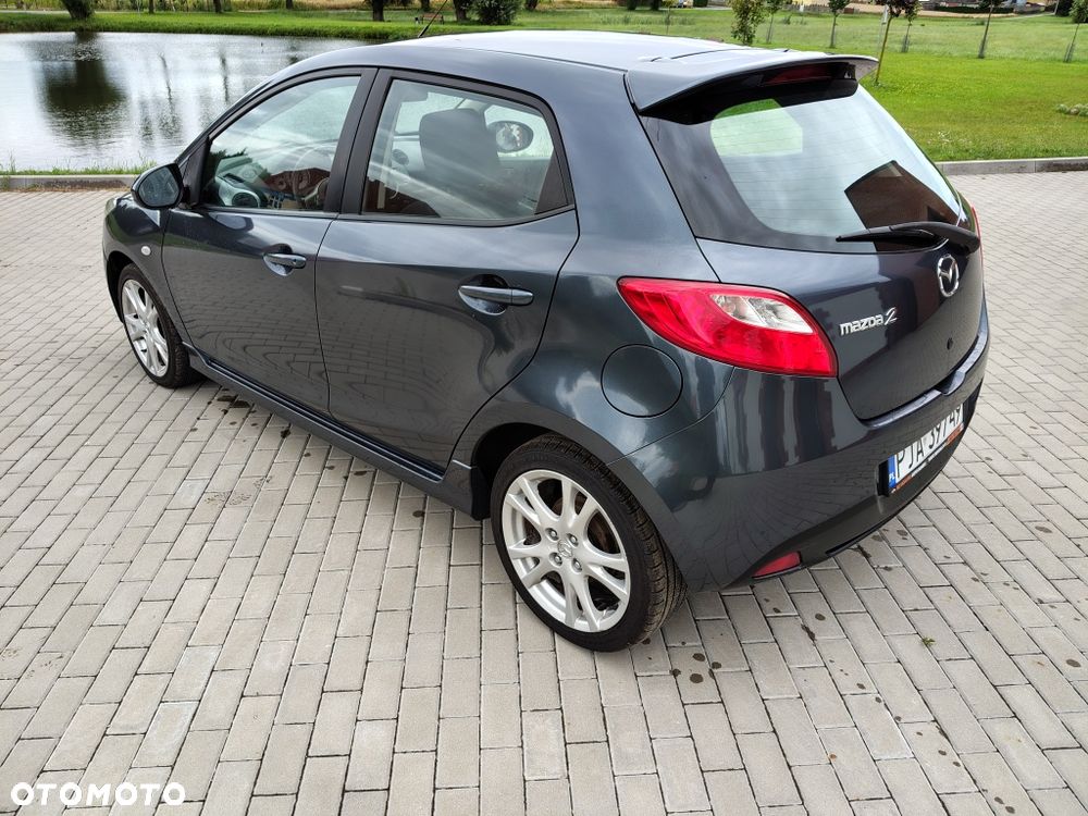 Mazda 2 - 4