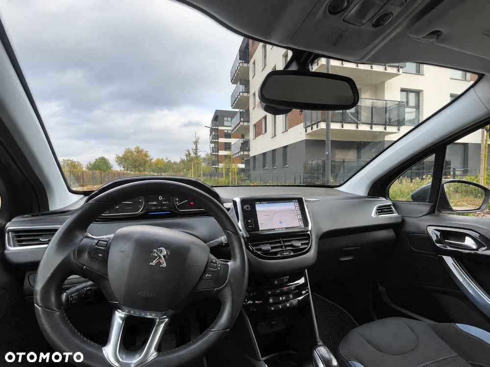 Peugeot 208 1.6 VTi Allure - 10
