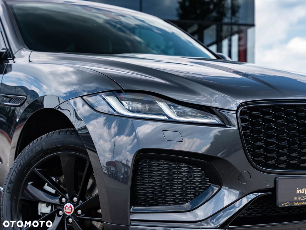 Jaguar F-Pace 2.0 P250 mHEV AWD R-Dynamic S - 17
