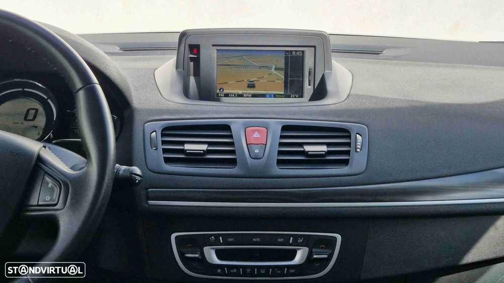 Renault Mégane 1.5 dCi Dynamique S - 14