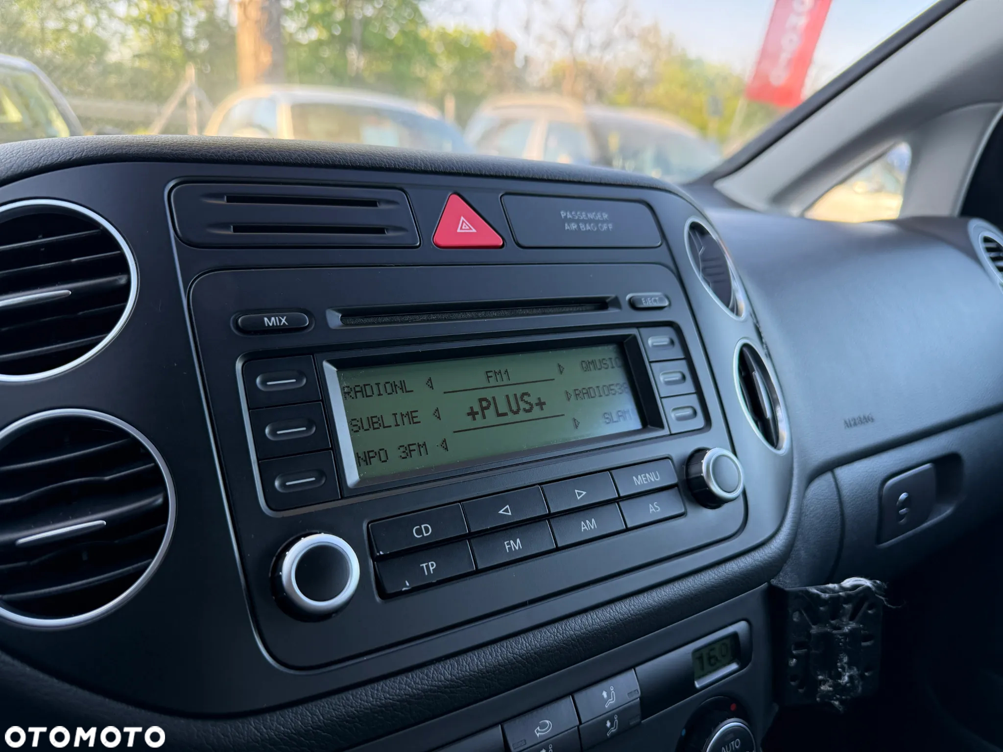 Volkswagen Golf Plus 1.6 FSI Automatik Sportline - 31