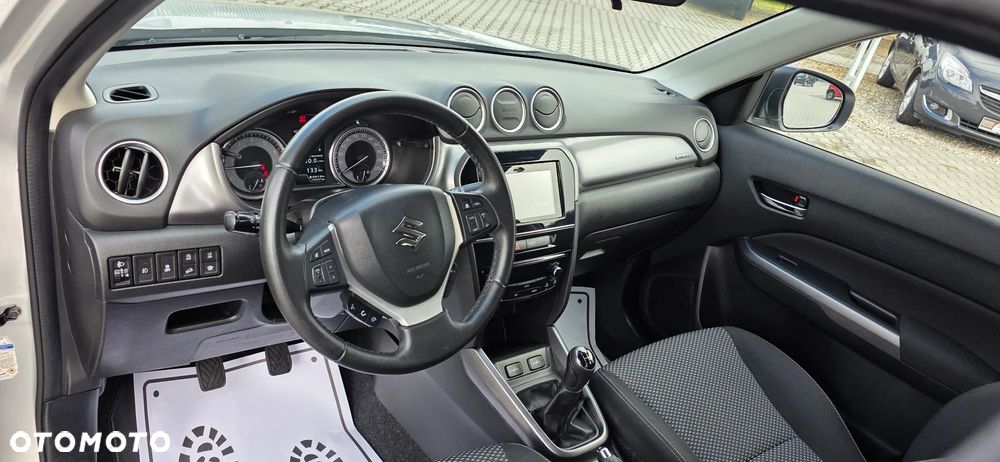 Suzuki Vitara 1.0 Boosterjet Premium 4WD - 13