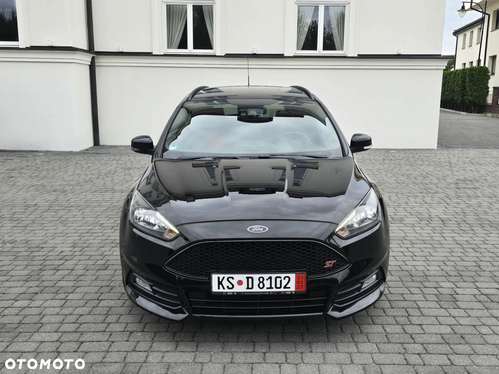 Ford Focus 2.0 EcoBoost ST mit Leder-Exclusiv-Paket - 4