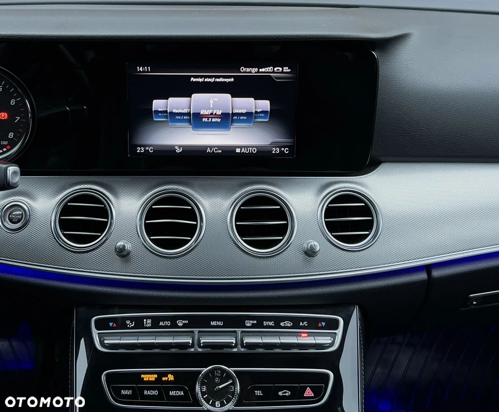 Mercedes-Benz Klasa E 200 9G-TRONIC - 19