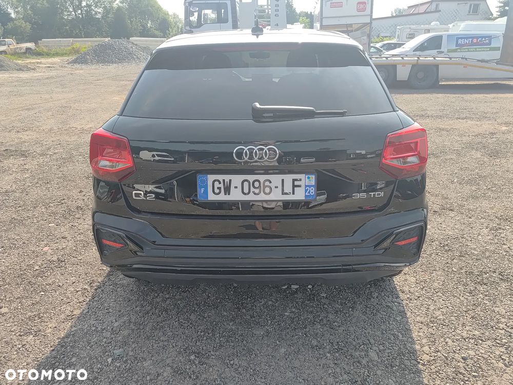 Audi Q2 35 TDI S tronic sport - 8