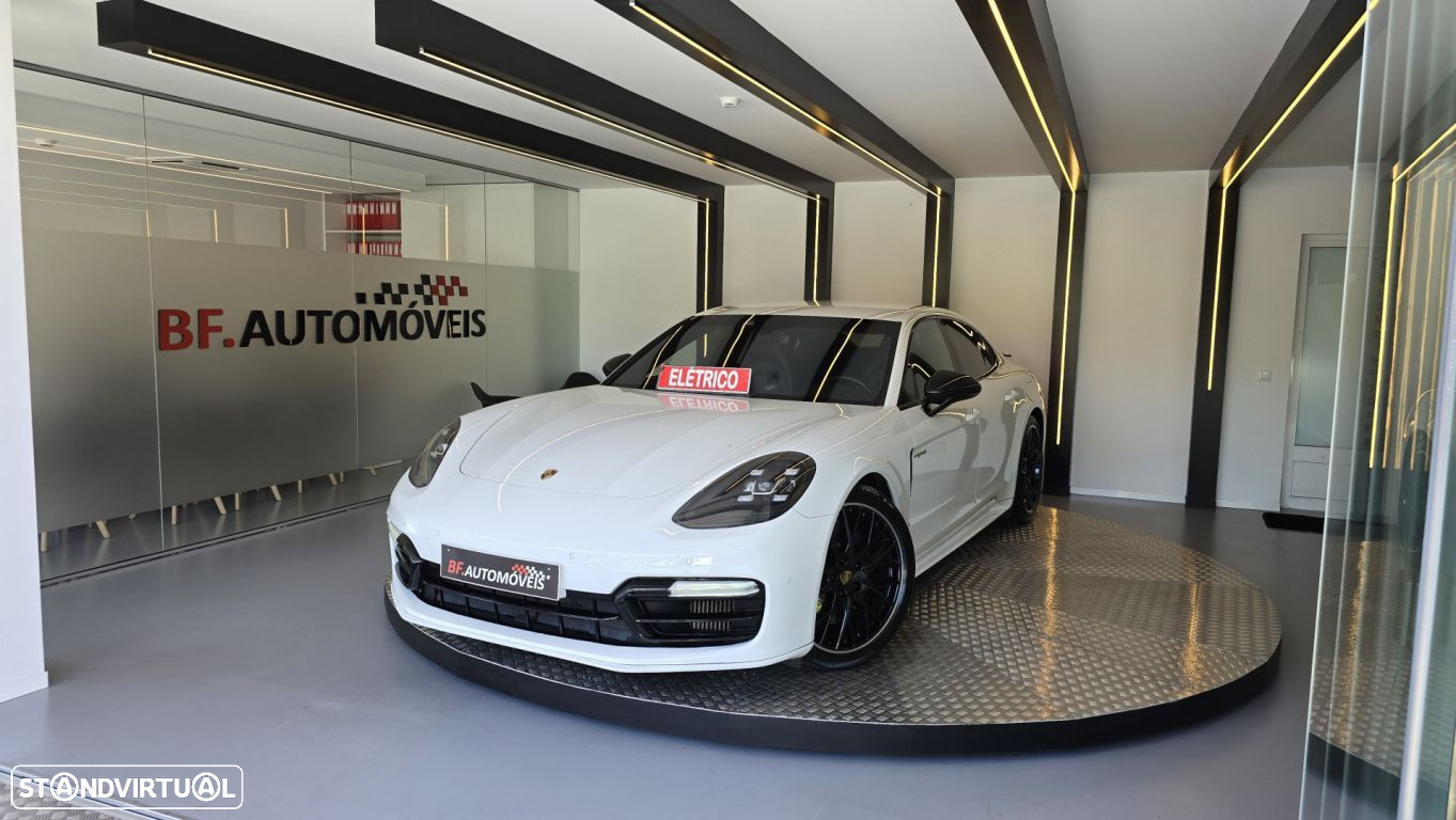 Porsche Panamera 4 E-Hybrid - 7