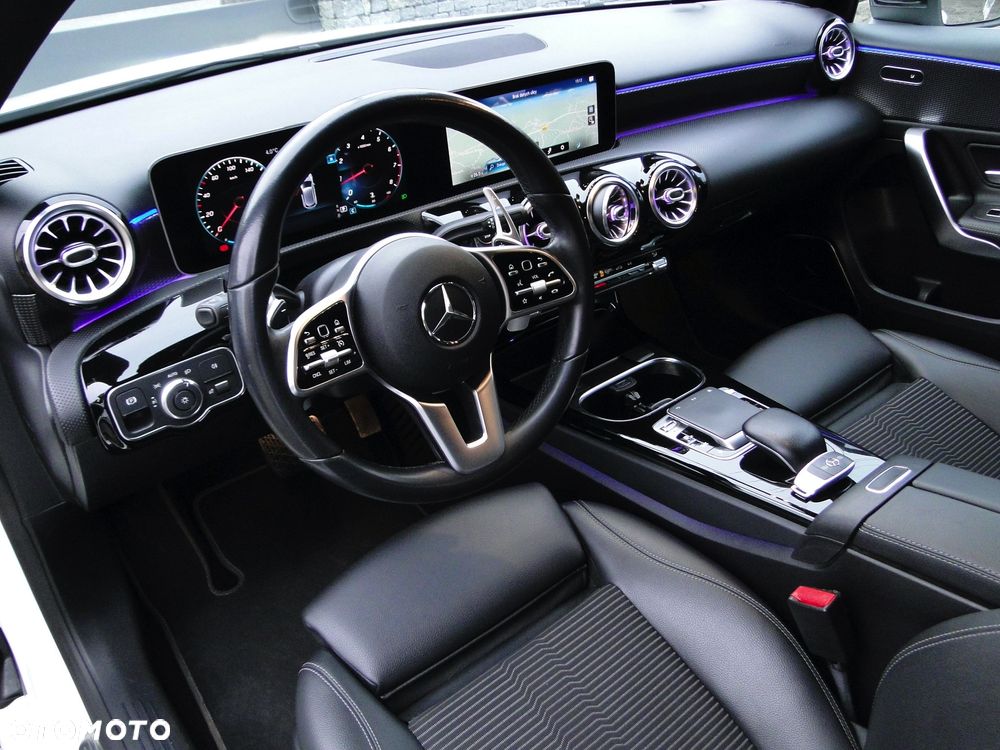 Mercedes-Benz Klasa A 200 7G-DCT Edition 1 - 15