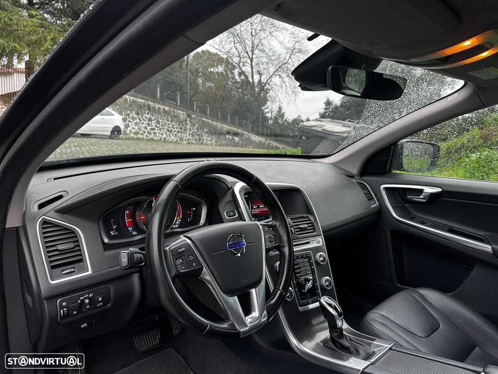 Volvo XC 60 D3 Geartronic Summum - 6