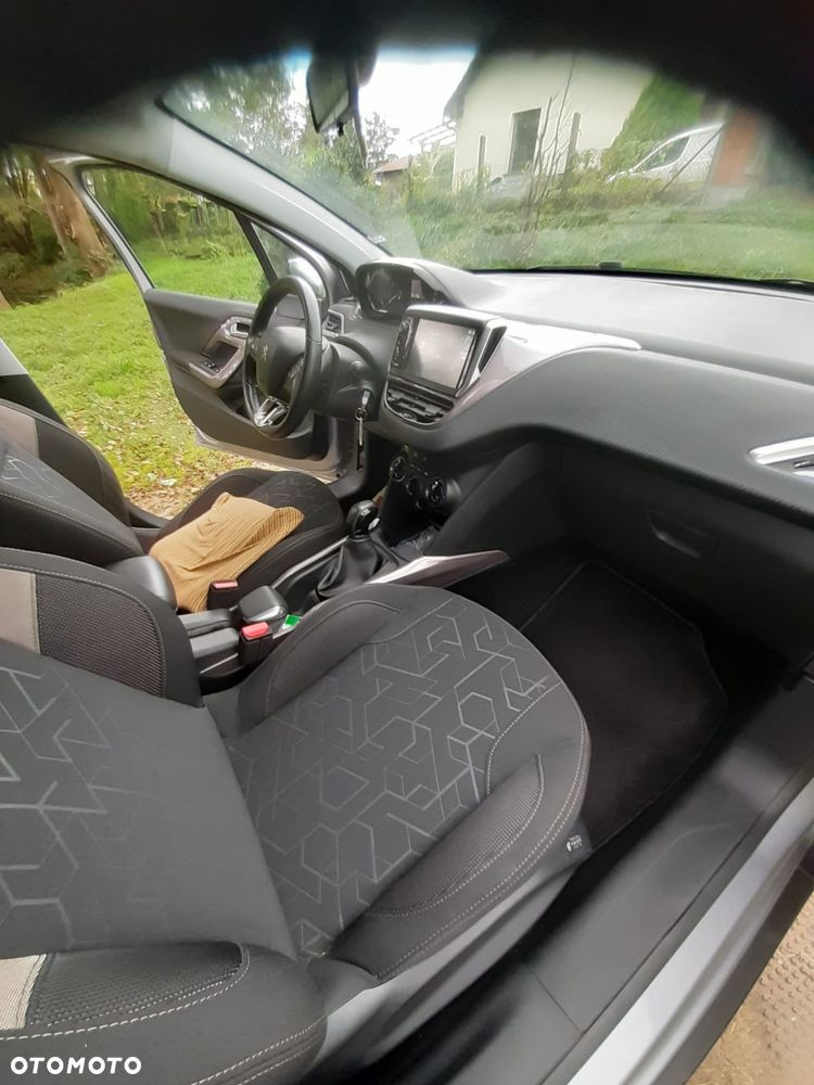Peugeot 2008 PureTech 82 Active - 14