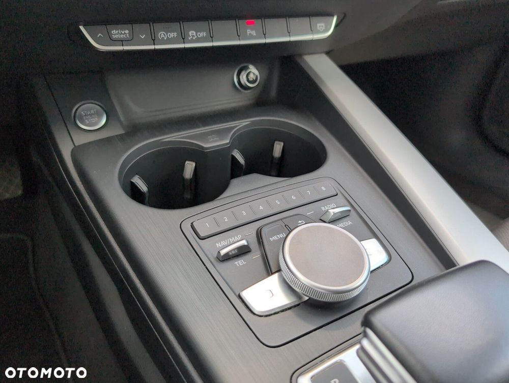 Audi A4 Limousine 40 TFSI mHEV S Line S tronic - 32