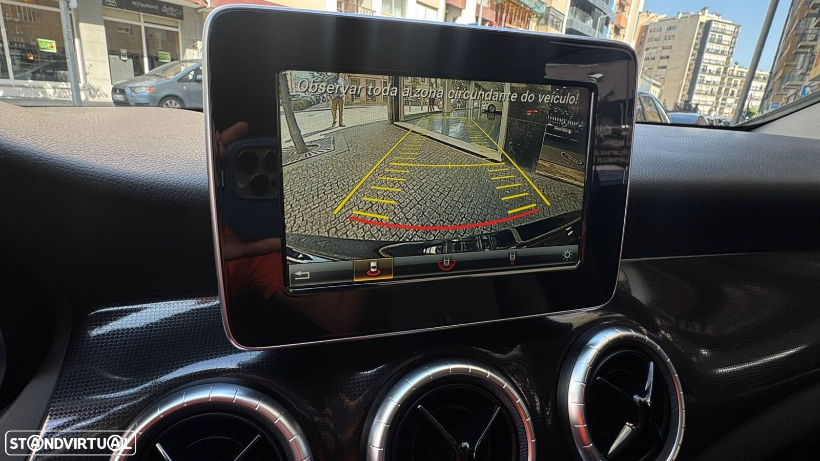 Mercedes-Benz CLA 180 d Shooting Brake Urban - 17
