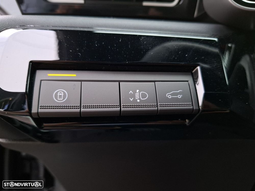 Renault 4 E-Tech 52 kWh Iconic Autonomia Conforto - 19