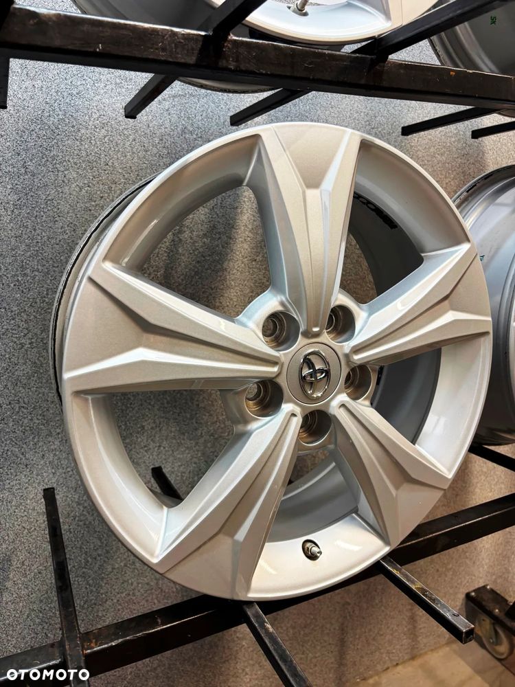 TOYOTA AURIS,COROLLA,CHR,CH-R 17'' +TPMS  6,5J ET45 - 9