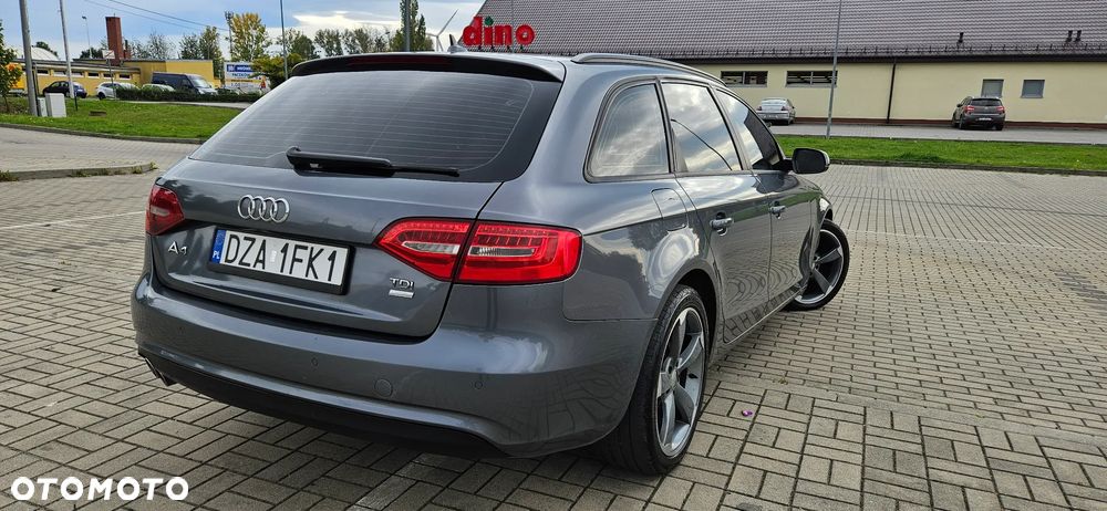 Audi A4 Avant 2015 photo 2