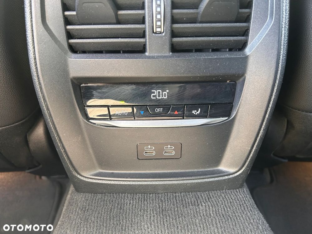 BMW Seria 3 320d xDrive MHEV M Sport sport - 23