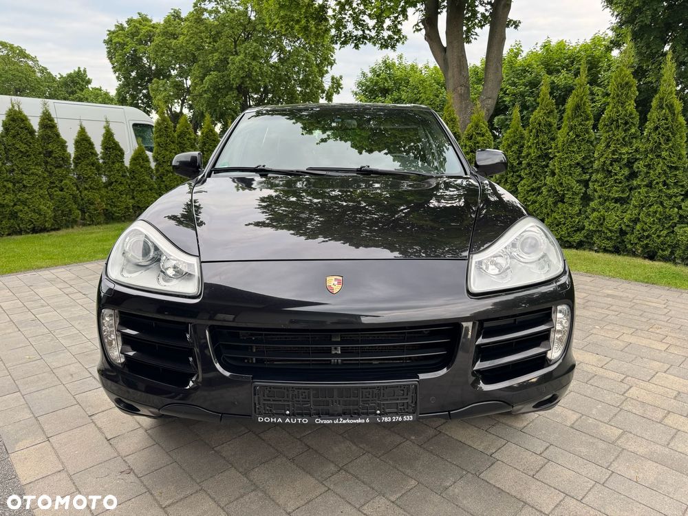 Porsche Cayenne - 2