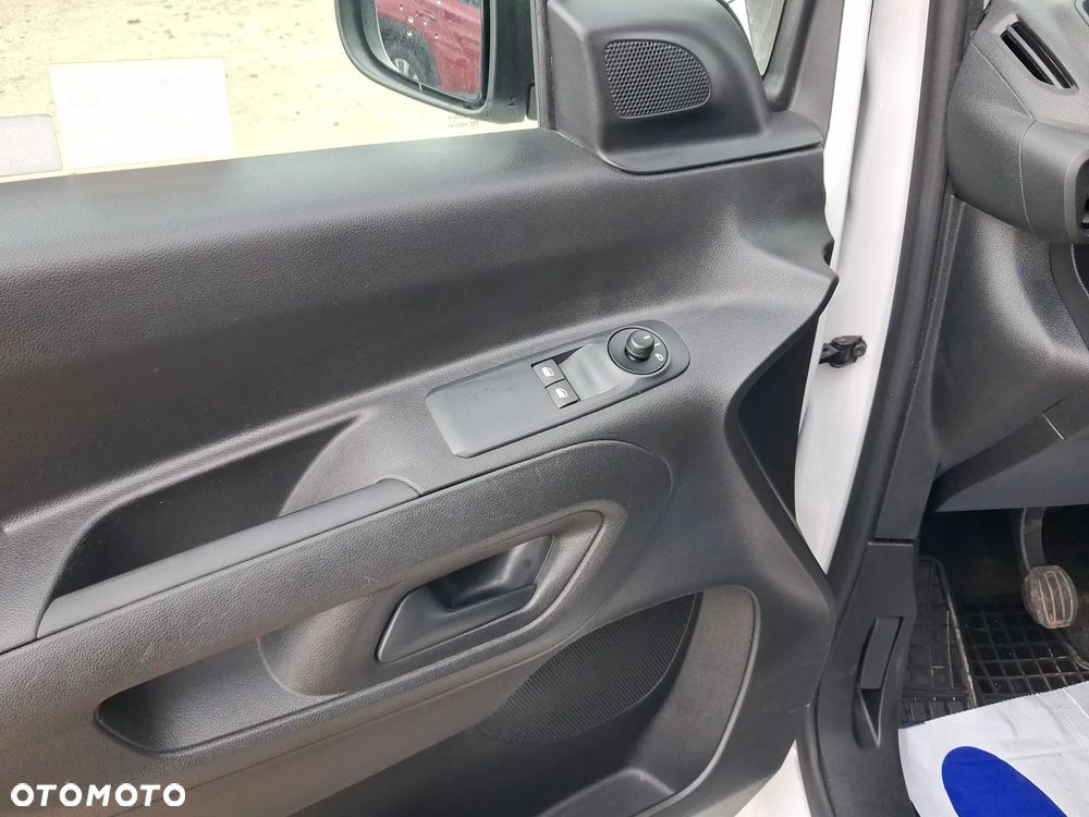 Toyota Proace City Verso Long 1.5 D-4D Business - 10