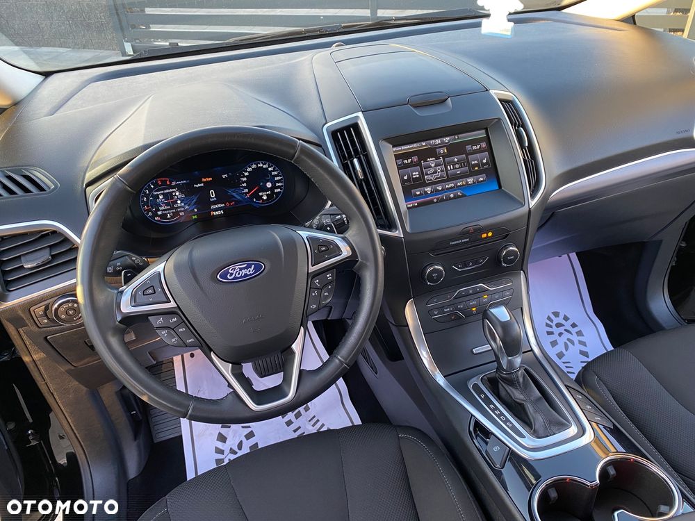 Ford S-Max 2.0 EcoBlue Titanium - 19