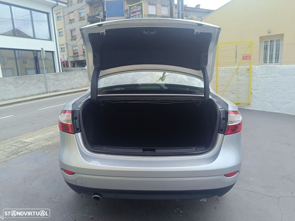 Renault Fluence 1.5 dCi Exclusive - 16