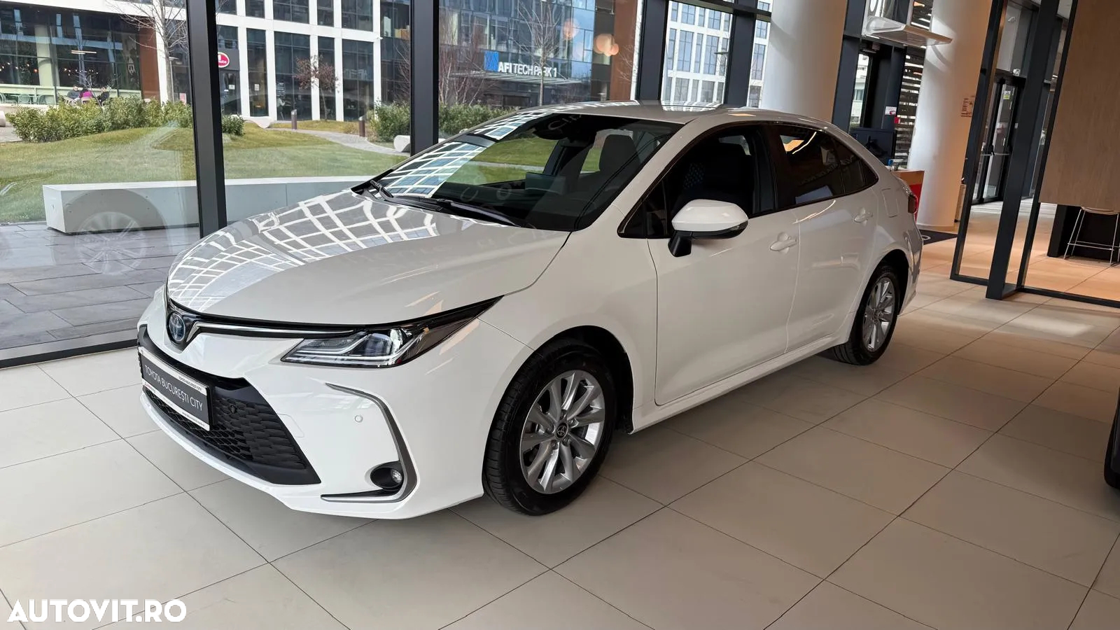 Toyota Corolla 1.8 HSD Business - 9