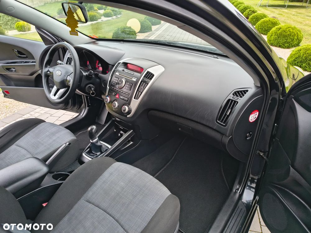 Kia Ceed 1.4 CVVT Spirit - 22