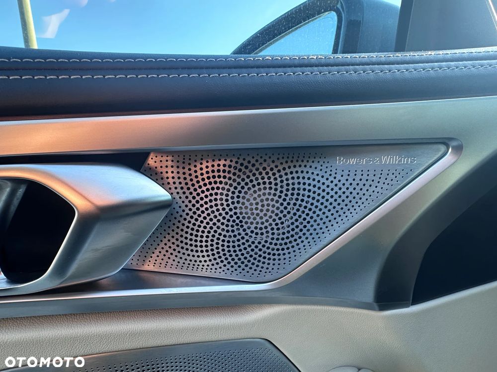 BMW Seria 8 - 16