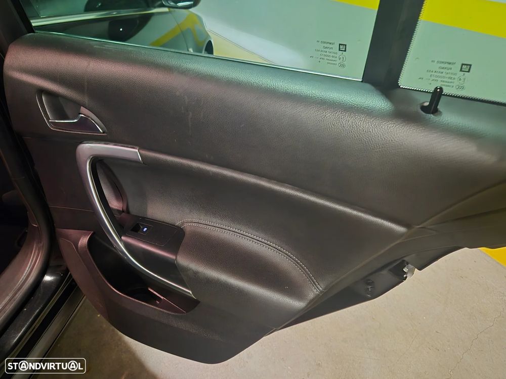 Opel Insignia Sports Tourer 1.6 ECOTEC Exclusive - 35