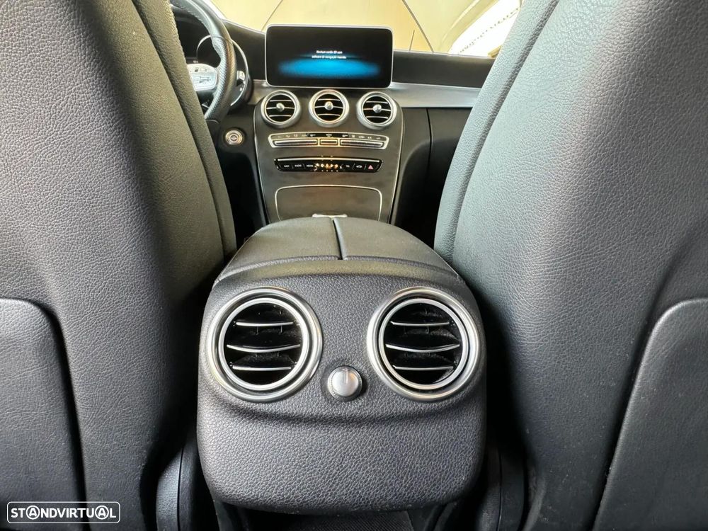 Mercedes-Benz C 200 - 30