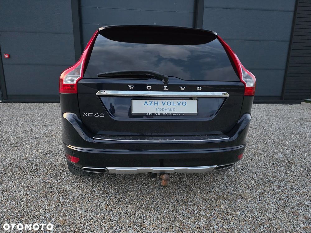Volvo XC 60 D5 AWD Momentum - 10