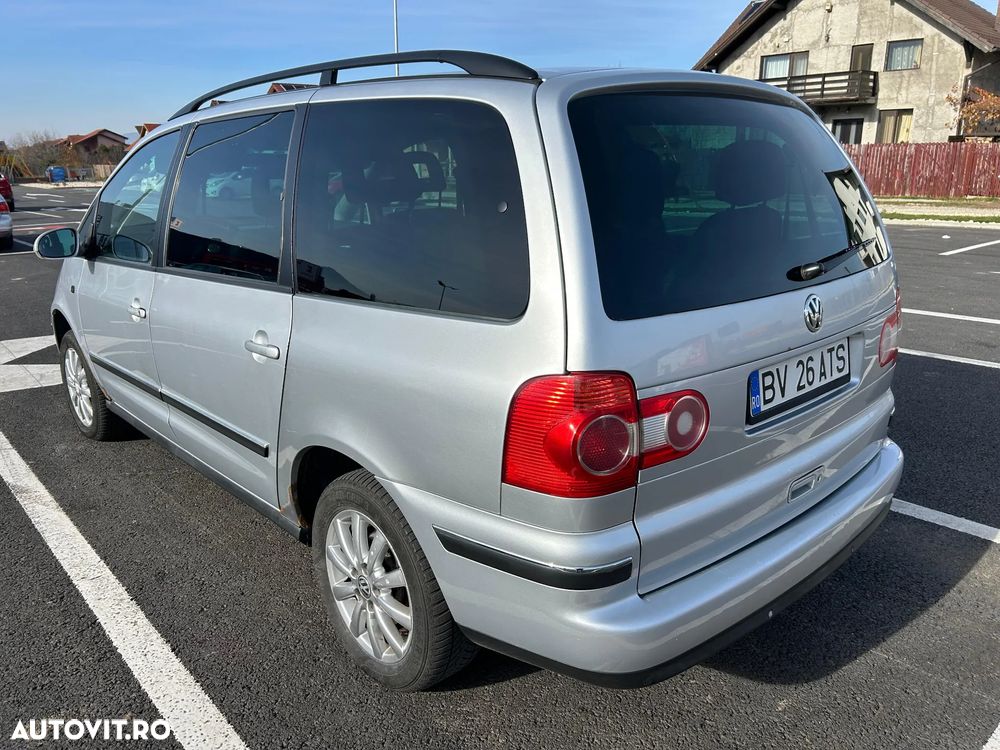 Volkswagen Sharan 1.9 TDI Exclusive Edition - 3