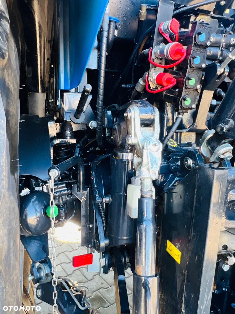 New Holland T6.145 AC / 170 KM / 1800 MTH / - 12