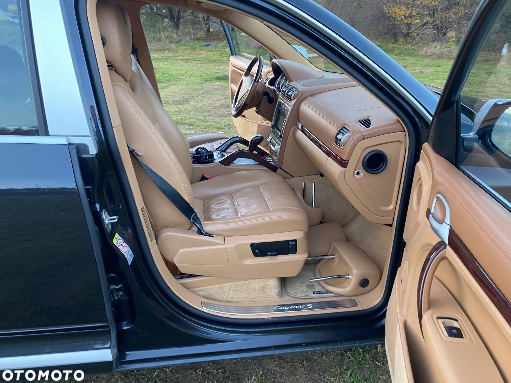 Porsche Cayenne - 23