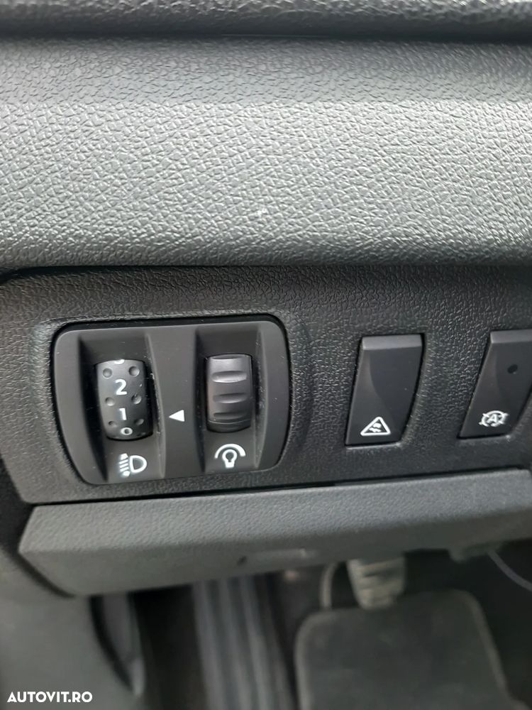 Renault Megane ENERGY dCi 130 Start & Stop Bose Edition - 29