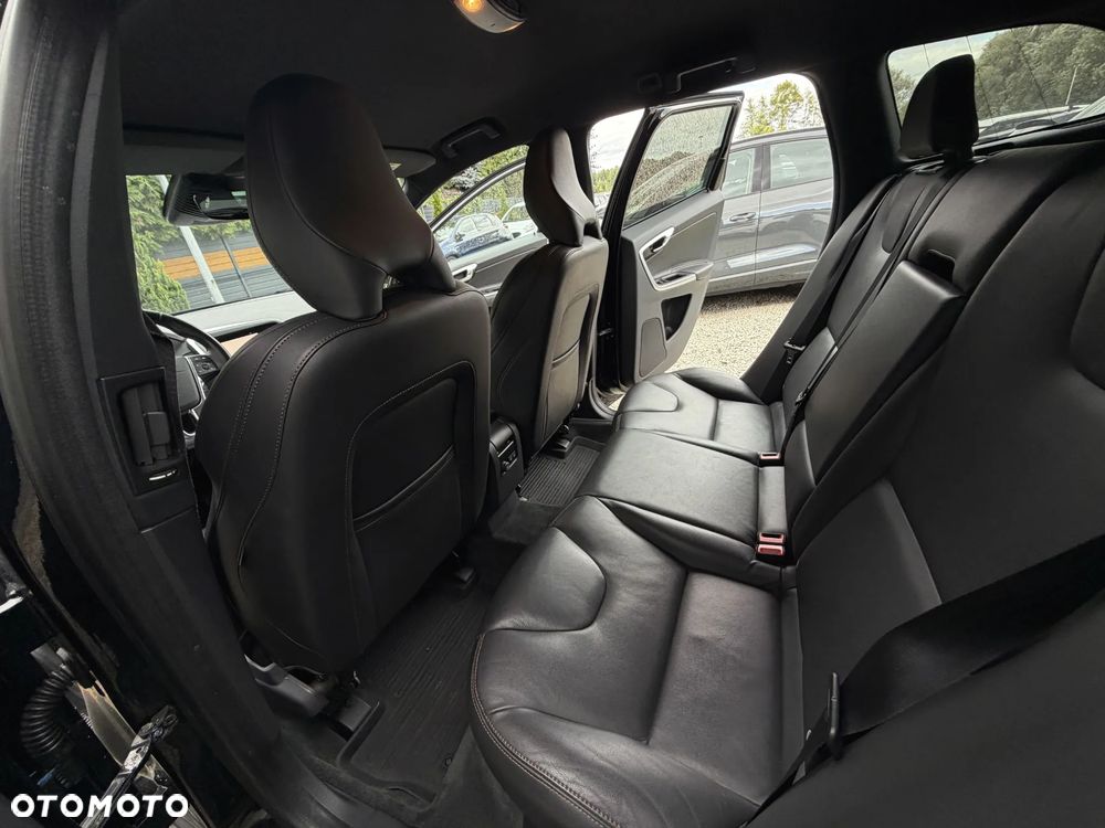 Volvo XC 60 D4 Geartronic Summum - 20