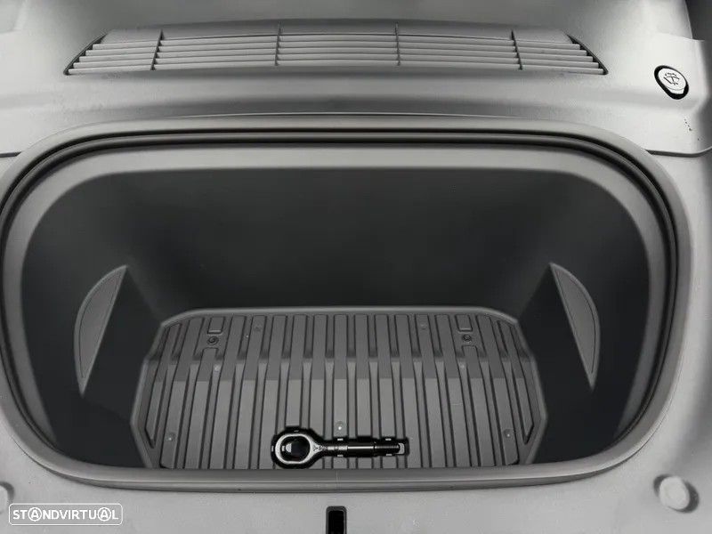 Tesla Model Y Tração Traseira - 17