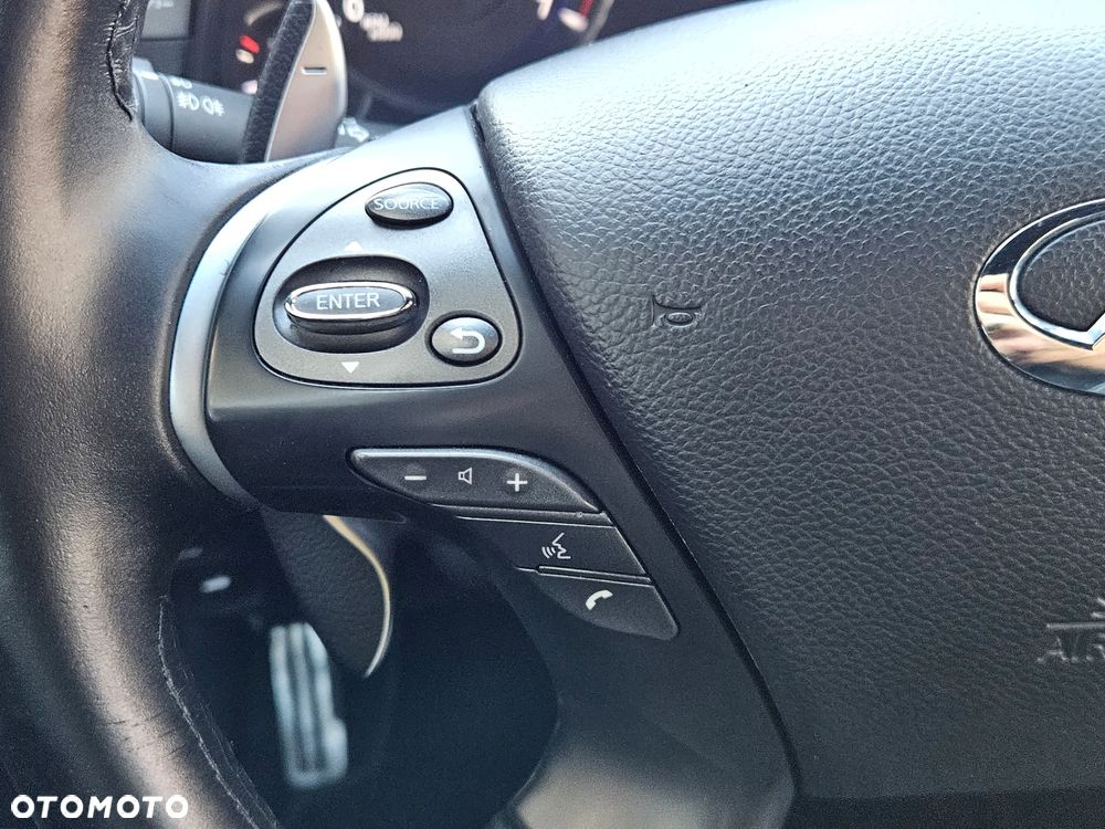 Infiniti Q70 2.2d Premium Executive EU6 - 17