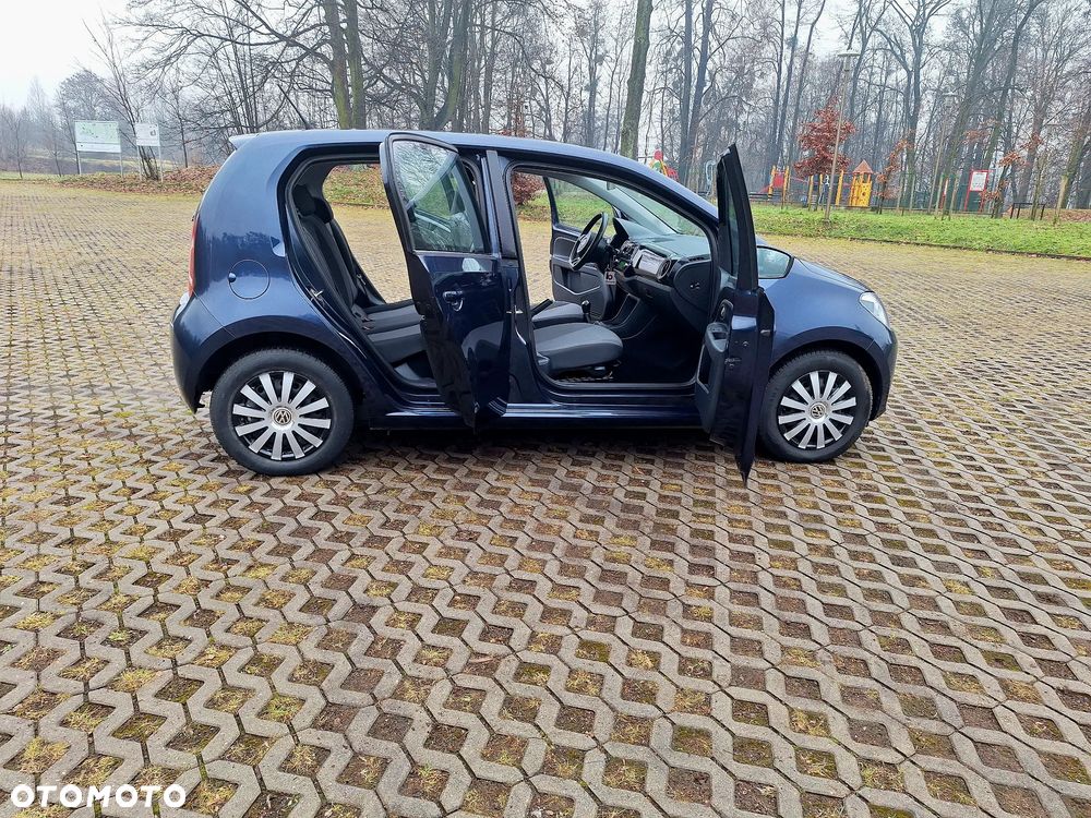Volkswagen up! United - 11