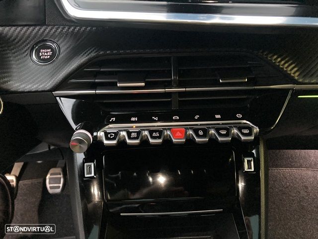 Peugeot 2008 1.2 PureTech GT Line - 33