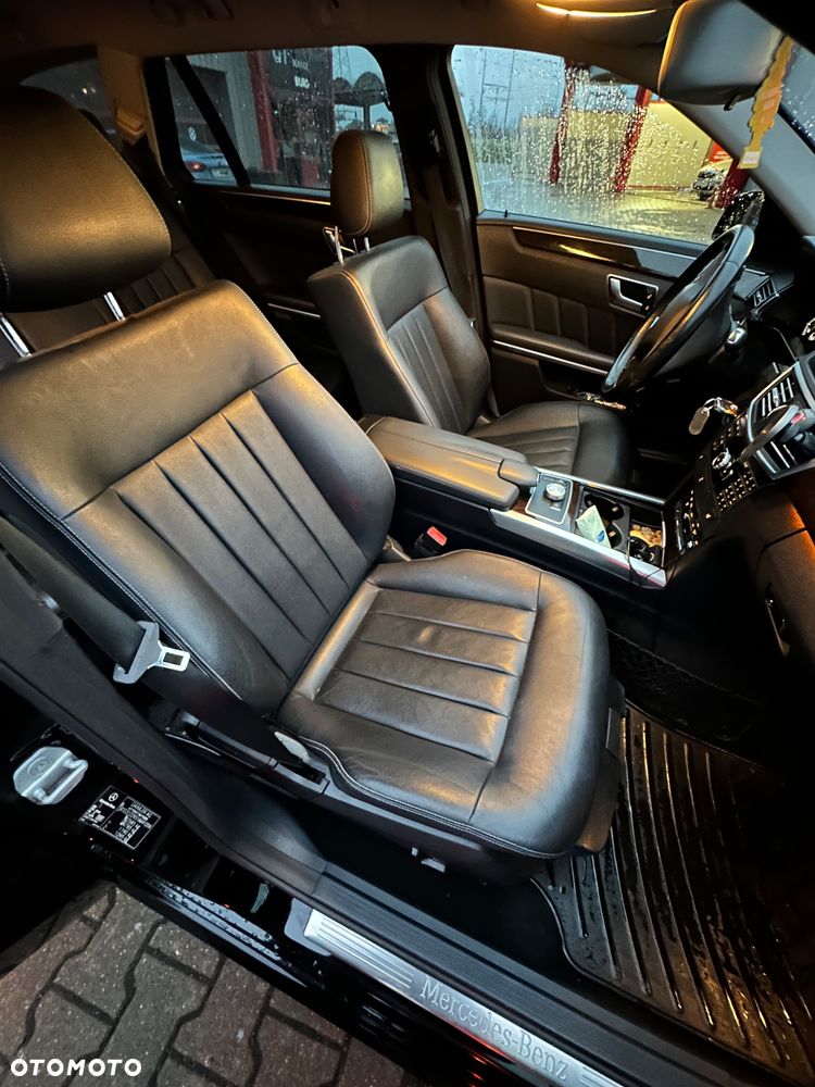 Mercedes-Benz Klasa E 350 CDI 4-Matic BlueEff - 17
