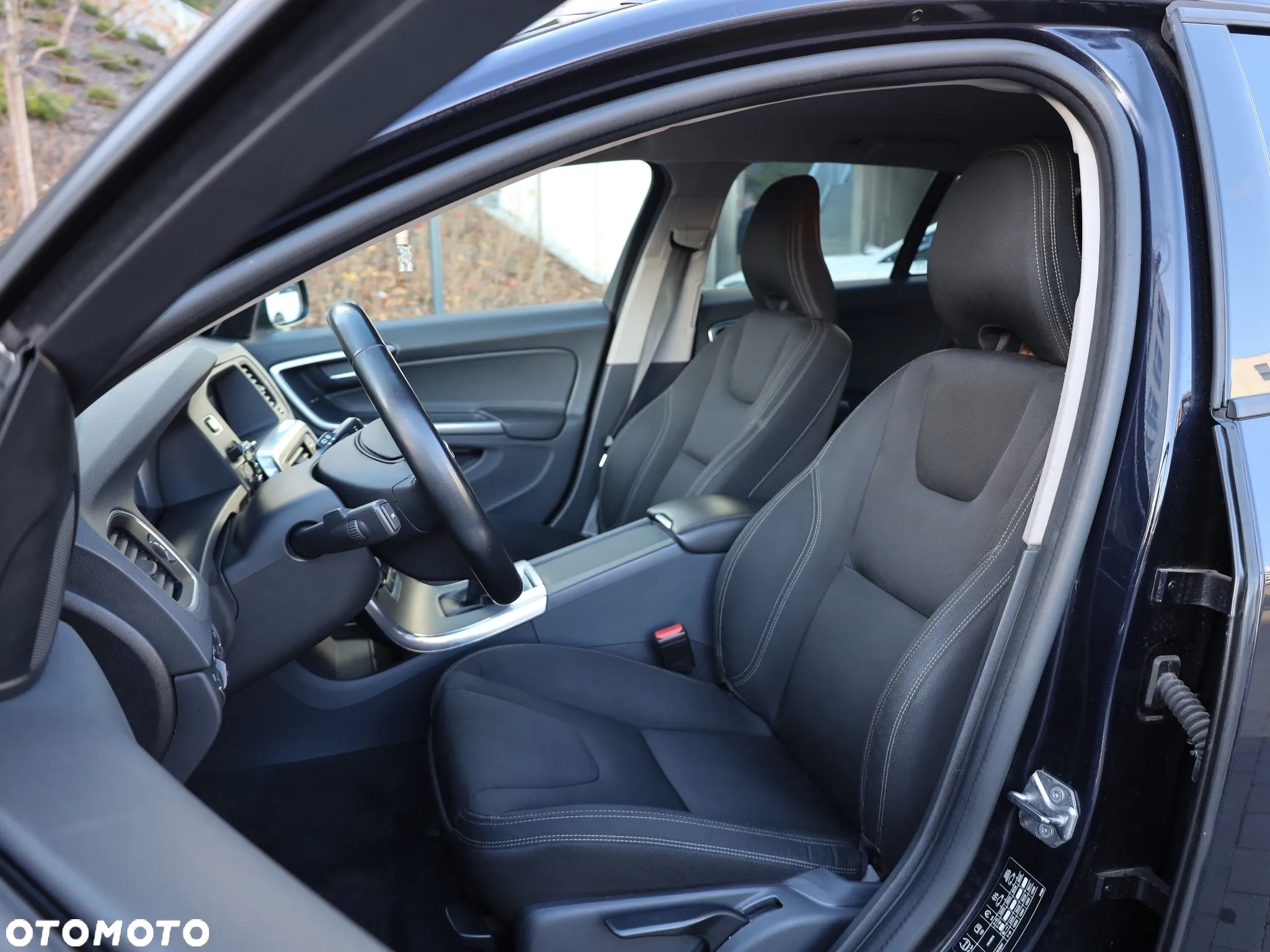 Volvo V60 D2 Drive-E Momentum - 20