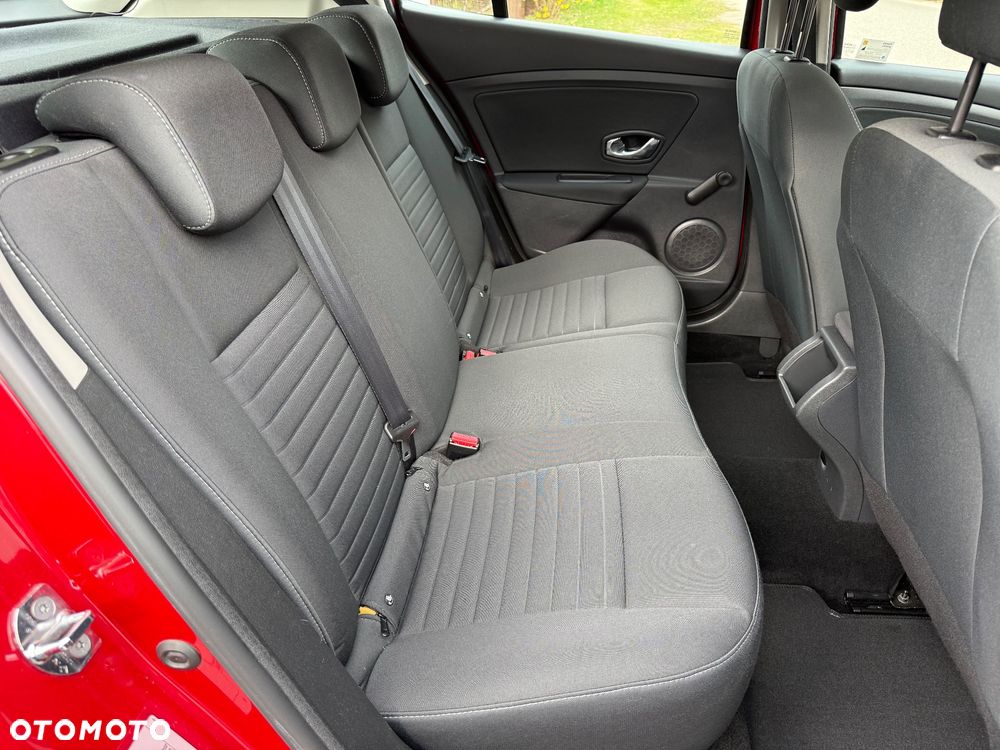 Renault Megane 1.6 16V 110 LIMITED - 15