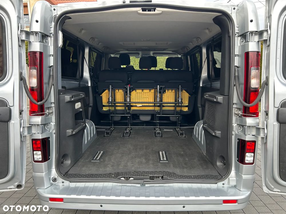 Renault Trafic 2.0 dCi - 31