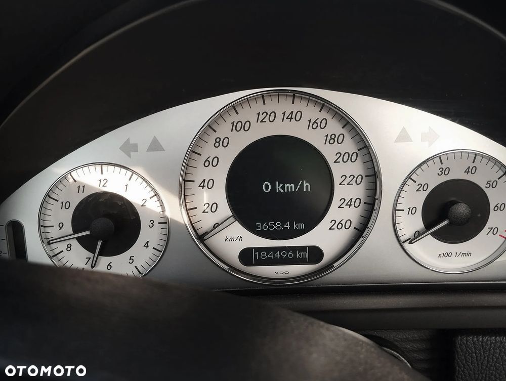 Mercedes-Benz CLK 280 7G-TRONIC Avantgarde - 11
