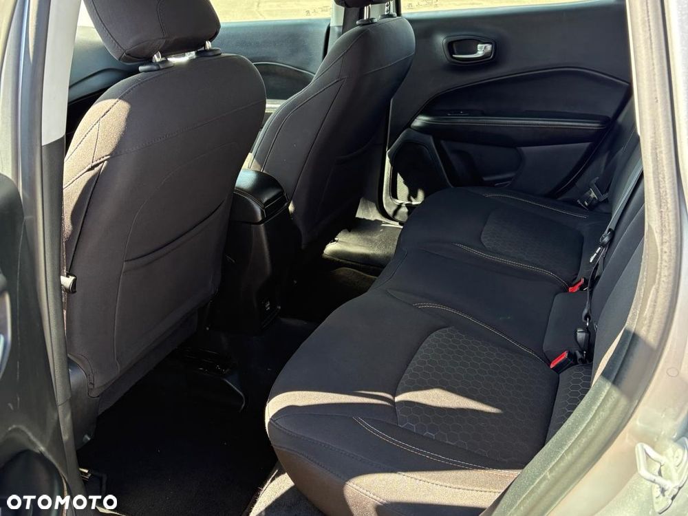 Jeep Compass 1.6 MultiJet Sport - 12