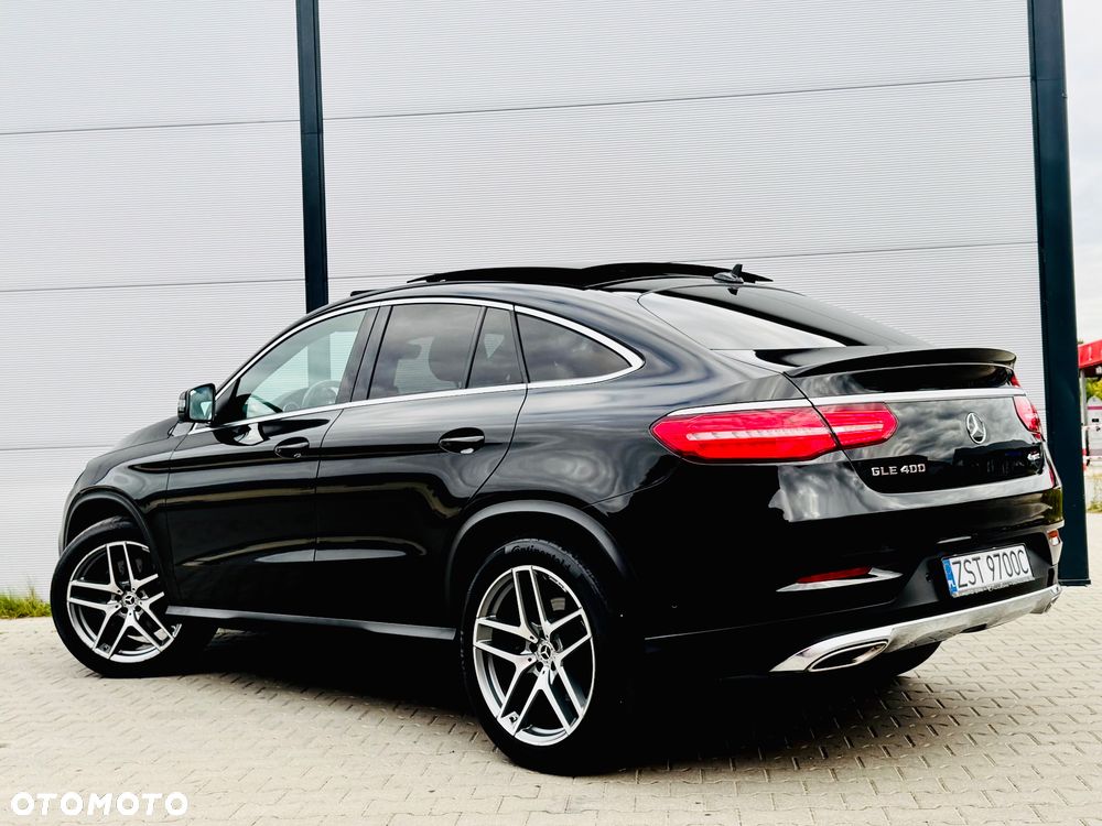 Mercedes-Benz GLE 400 4Matic 9G-TRONIC AMG Line - 16