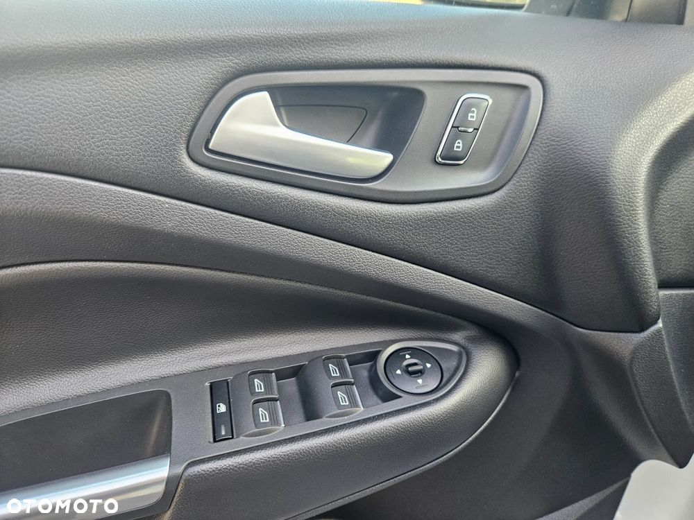 Ford Kuga 1.5 EcoBoost 2x4 Trend - 10