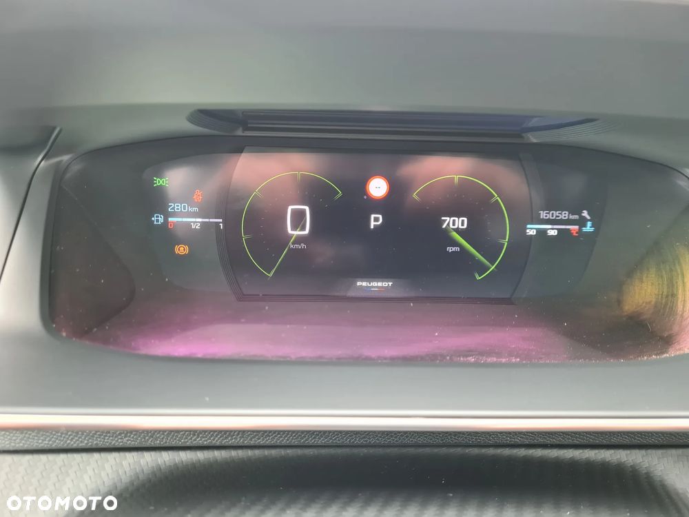 Peugeot 2008 1.2 PureTech GT S&S EAT8 - 17