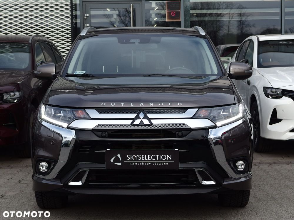 Mitsubishi Outlander 2.0 Instyle + 4WD CVT - 3